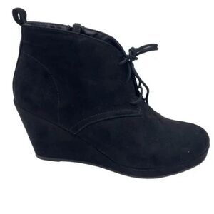 Dolce Vita Black Suede hidden heel platform bootie lace‎ up side zip size 7